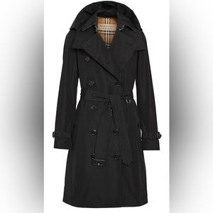 Small burberry coat